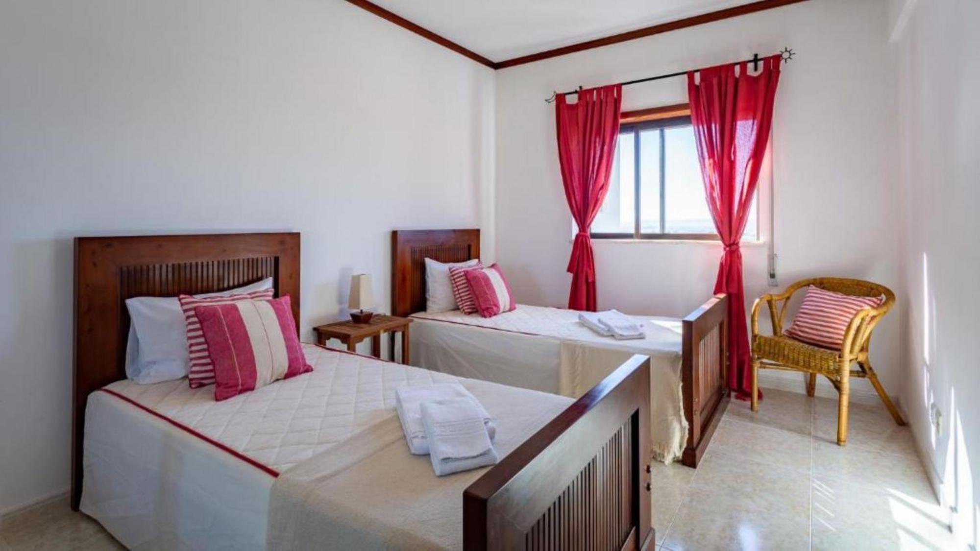 Alvor 2 Bedrooms Balcony Flat Eksteriør bilde